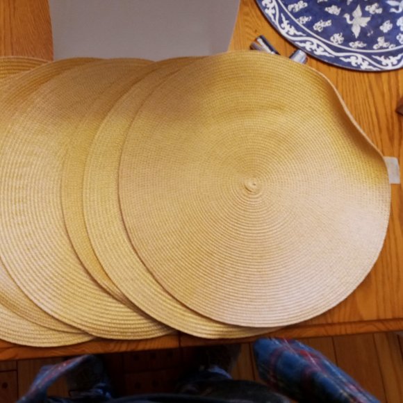 Seven Round Rattan Place mats  , - Picture 1 of 2